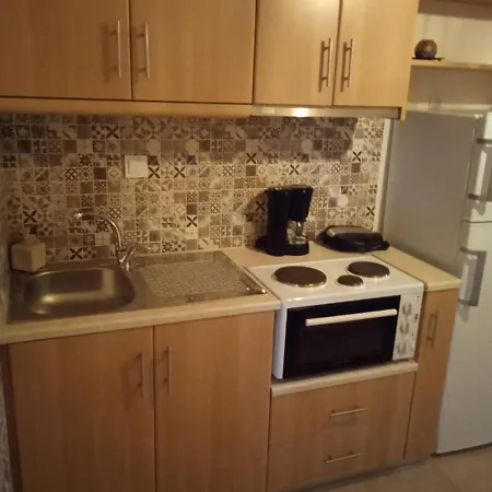 Apartment To Limanaki Finikounta
