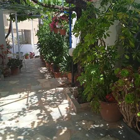 To Limanaki * Finikounta