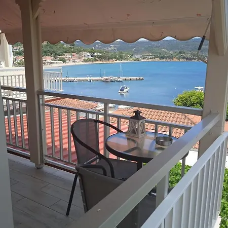 Apartment To Limanaki *